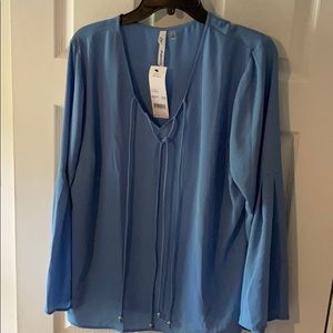 ☀️SALE 3/25☀️ BRAND NEW Blue Blouse